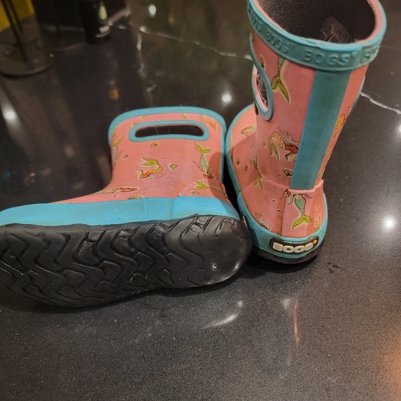 Bogs rain boots C9 - Picture 2 of 3